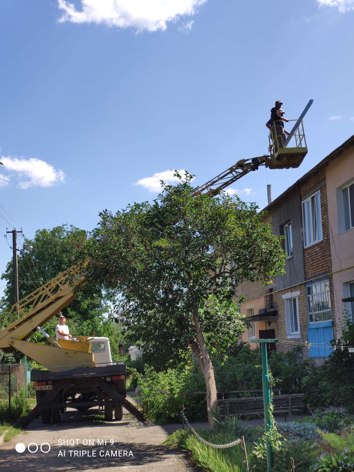 ТИЖДЕНЬ ПІСЛЯ БУРІ
