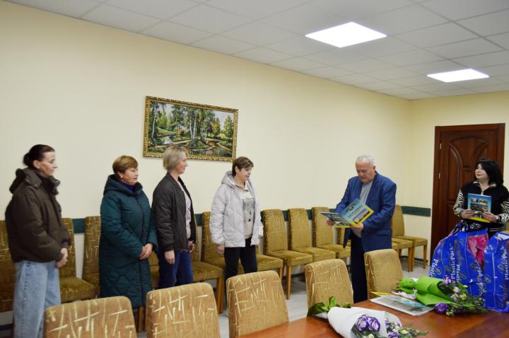 ВОНИ ГОДУЮТЬ УКРАЇНУ
