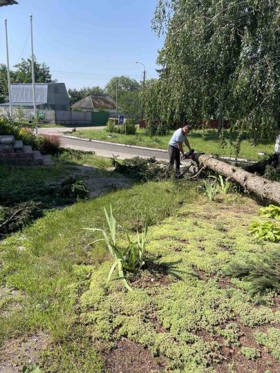 ЛІКВІДОВУЄМО НАСЛІДКИ НЕГОДИ