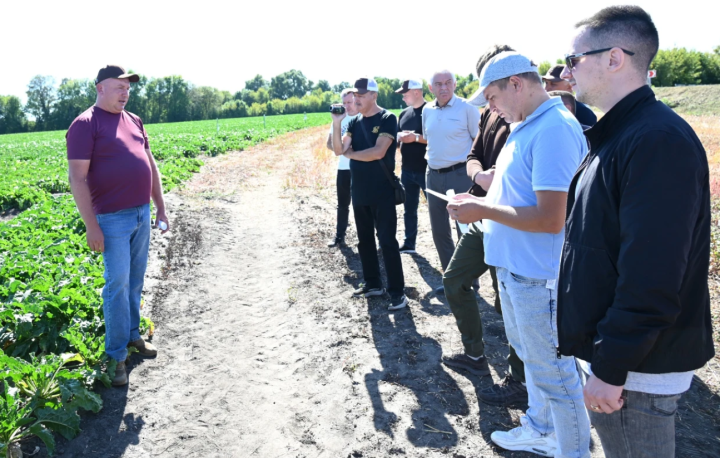 Семінар для аграріїв з вирощування цукрових буряків на базі ФГ \