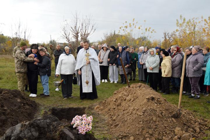 Похорон ветерана і волонтера Євгенія Аніщенка