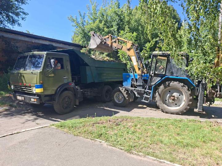 Прибирання негабаритного сміття