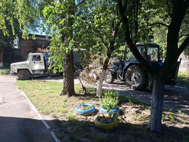 Прибирання негабаритного сміття