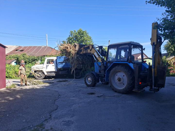 Прибирання негабаритного сміття