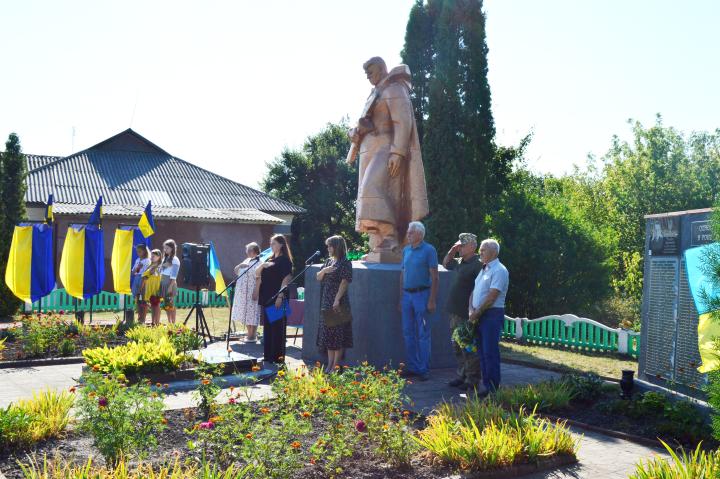Урочиста мить відкриття заходу