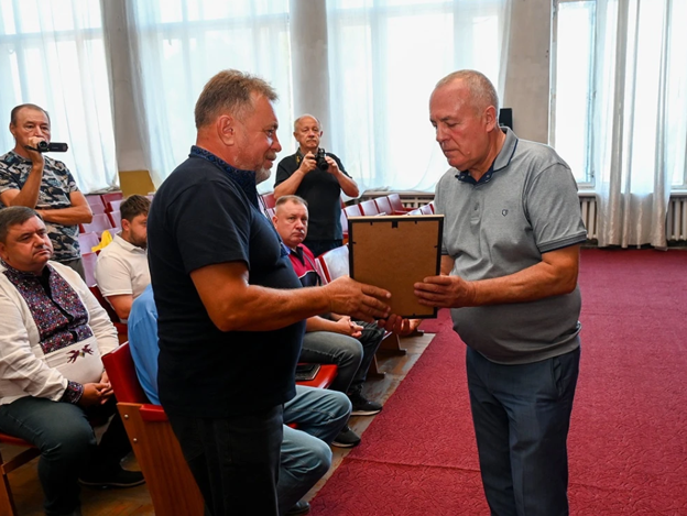 Вручення відзнак