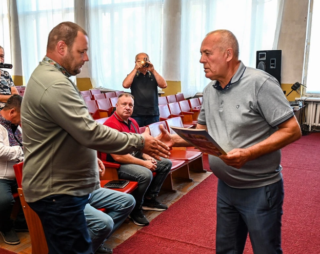 Вручення відзнак