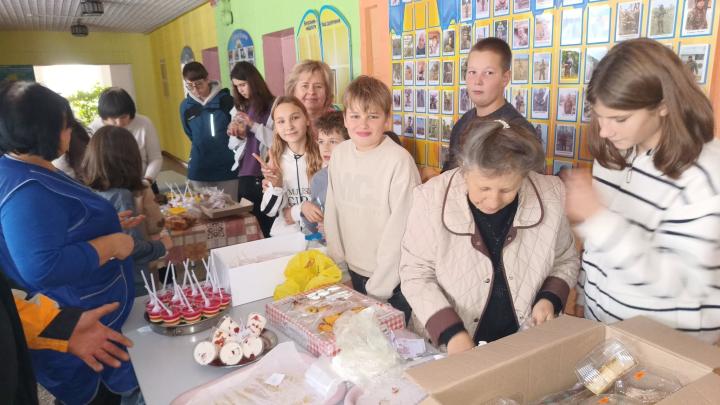 Благодійний ярмарок у Буртівській гімназії