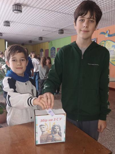 Благодійний ярмарок у Буртівській гімназії