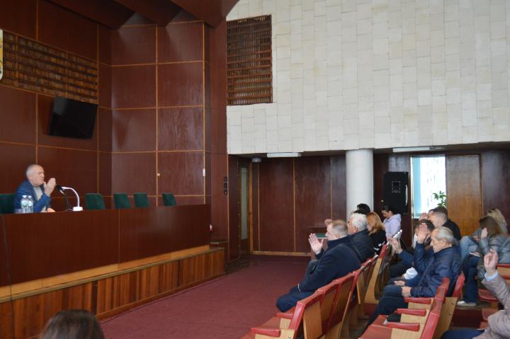 На засіданні виконкому