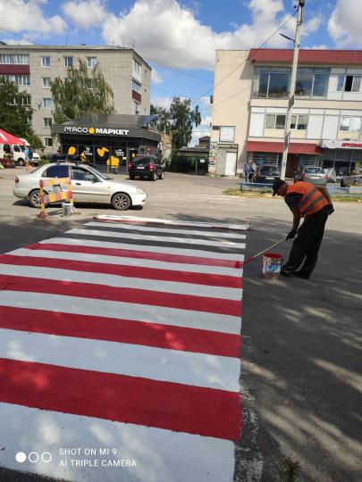 Поновлення розмітки пішохідних переходів