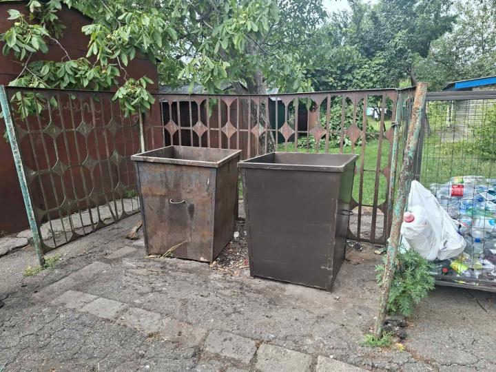 Здійснено заміну старого контейнера на новий